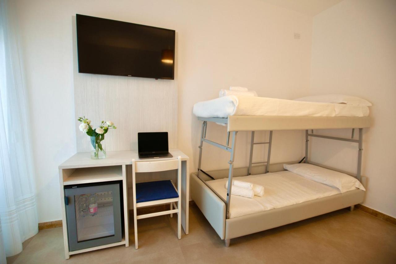 Hotel Maestri Riccione Kültér fotó