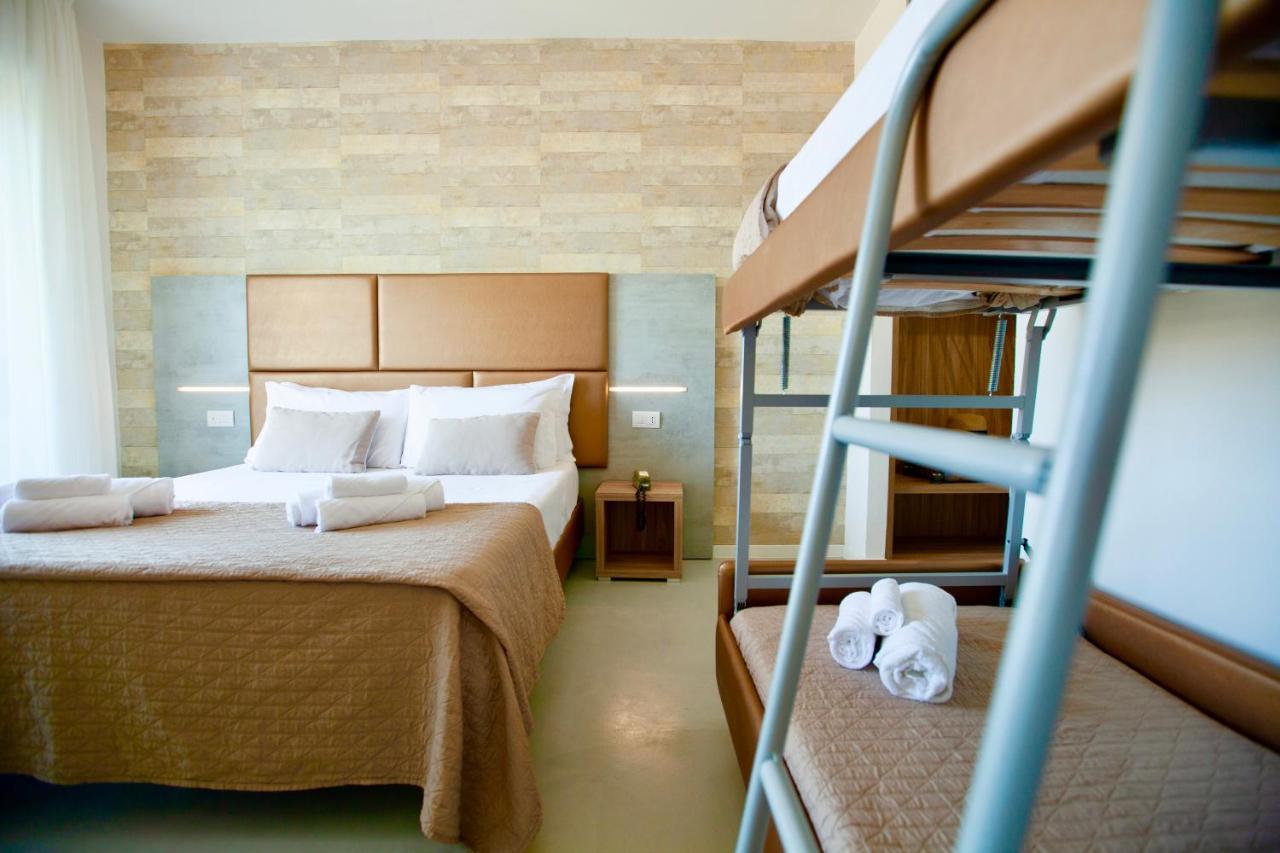 Hotel Maestri Riccione Kültér fotó