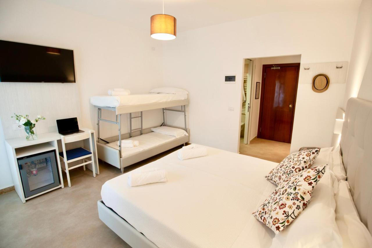 Hotel Maestri Riccione Kültér fotó