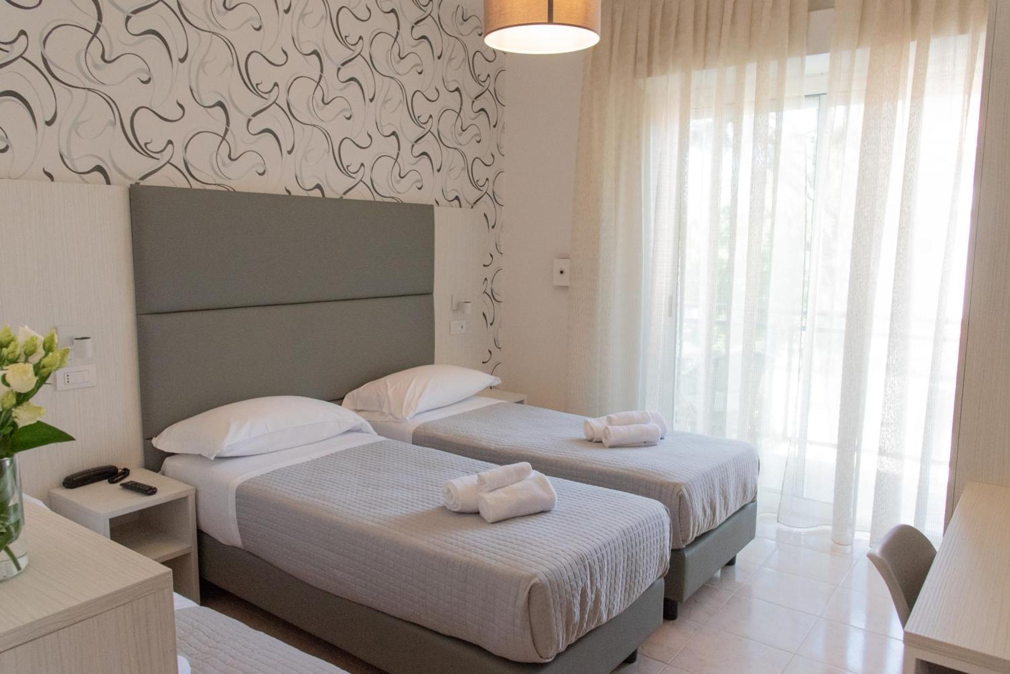 Hotel Maestri Riccione Kültér fotó